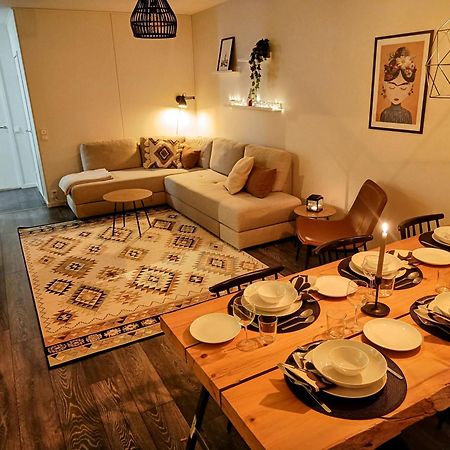 רובניימי Big 88M2 Apartment In The Center מראה חיצוני תמונה