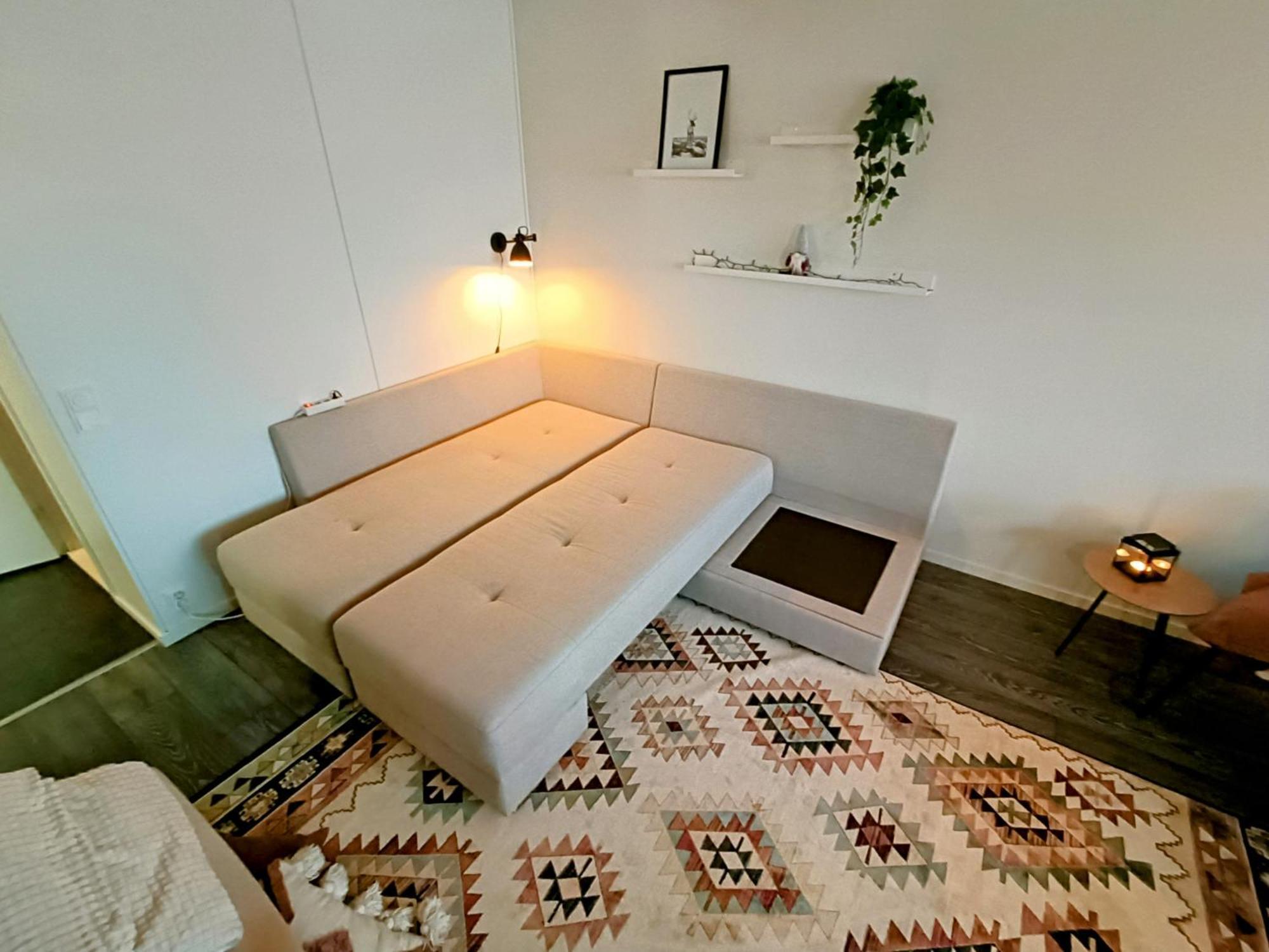 רובניימי Big 88M2 Apartment In The Center מראה חיצוני תמונה