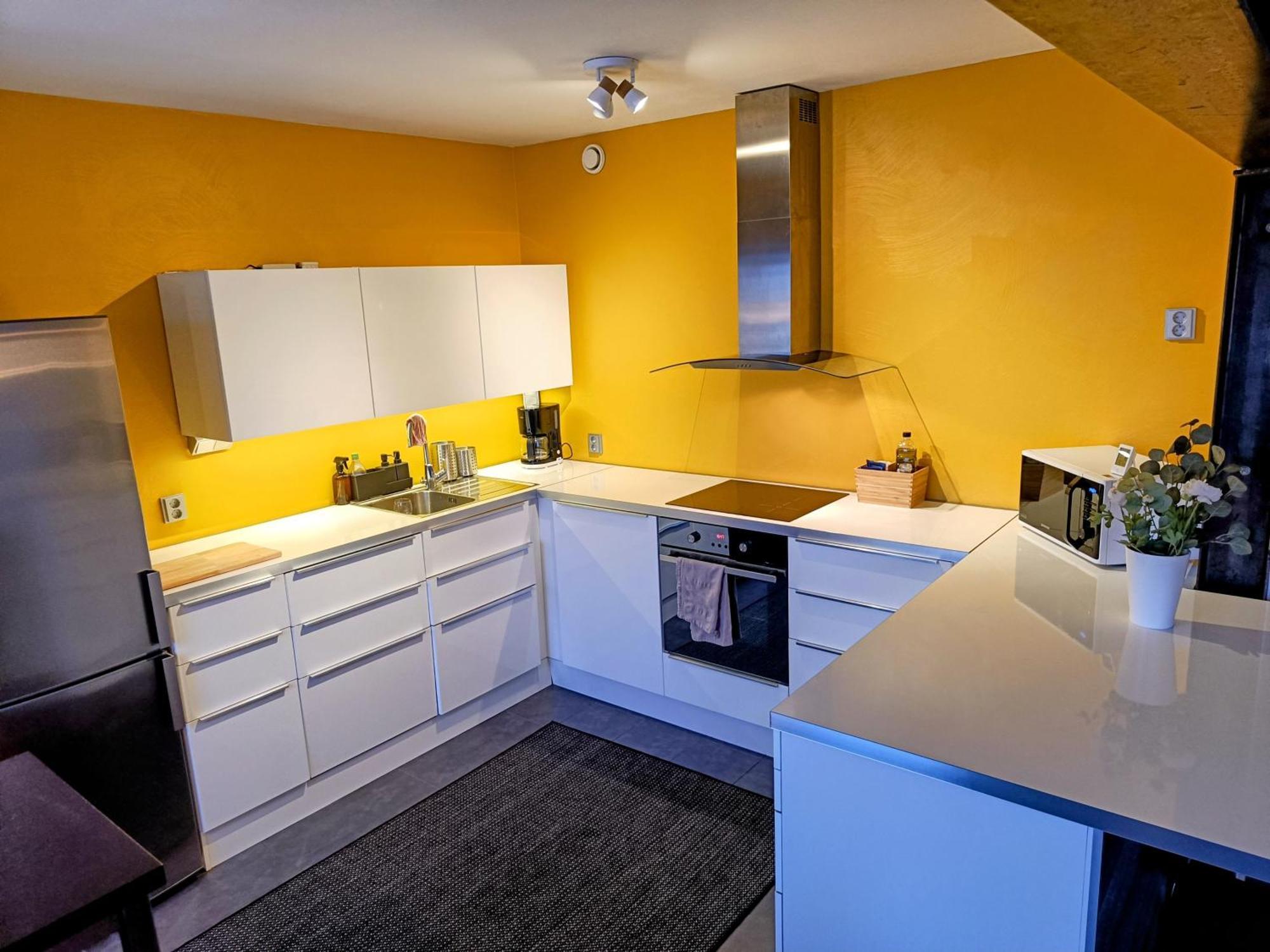 רובניימי Big 88M2 Apartment In The Center מראה חיצוני תמונה