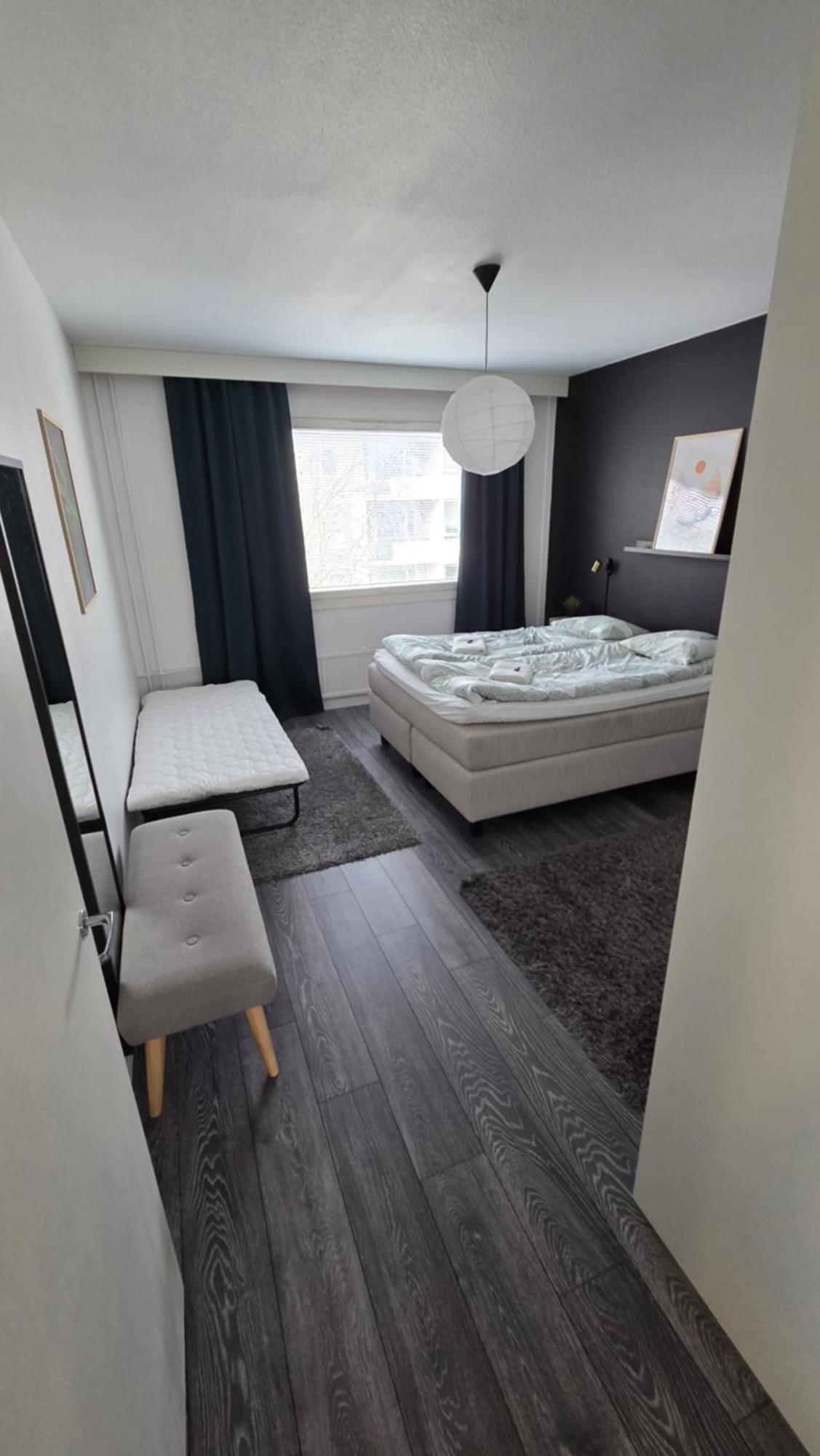 רובניימי Big 88M2 Apartment In The Center מראה חיצוני תמונה